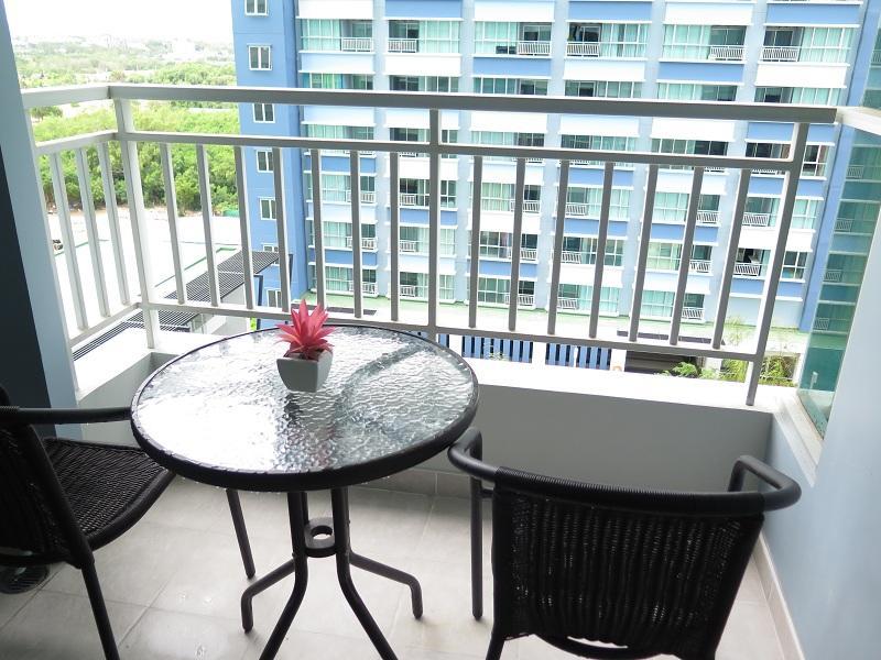 Lumpini Parkbeach Pattaya Pool View Джомтьен Экстерьер фото